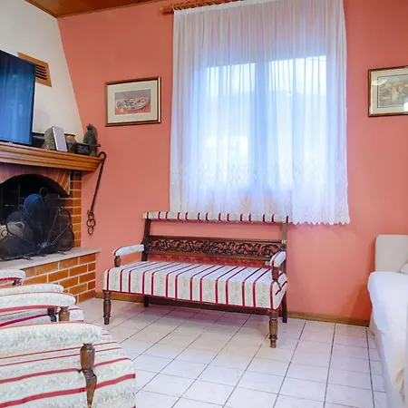 Villa Villaina