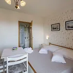Villaina Vila