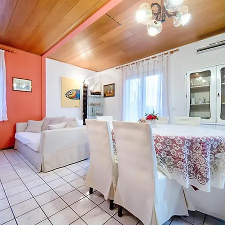Villaina Villa *